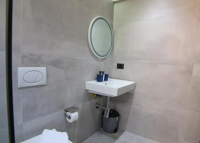 Matisse No20 - One Bedroom With Parking Appartement *